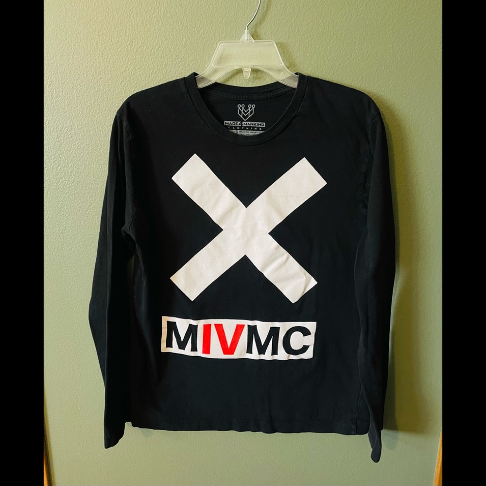 Boys, size Medium, long sleeve shirt, black, cotton, like new, machine washable